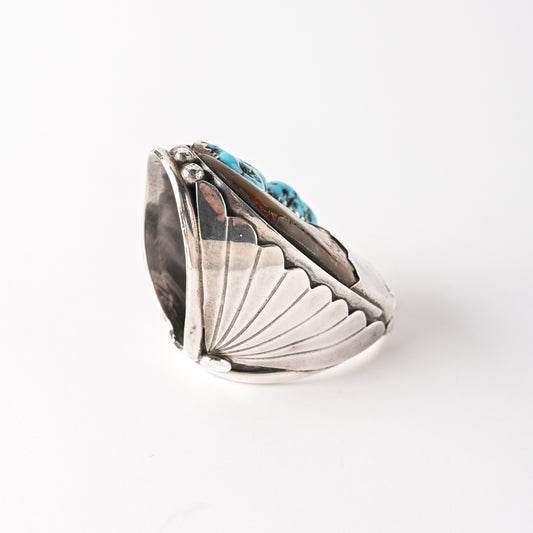 Vintage Sterling Silver Turquoise Ring with Bear Claw